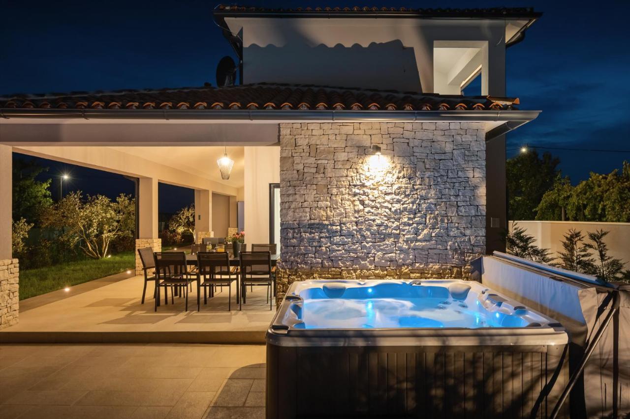 Villa Rozhica Svetvinčenat Esterno foto